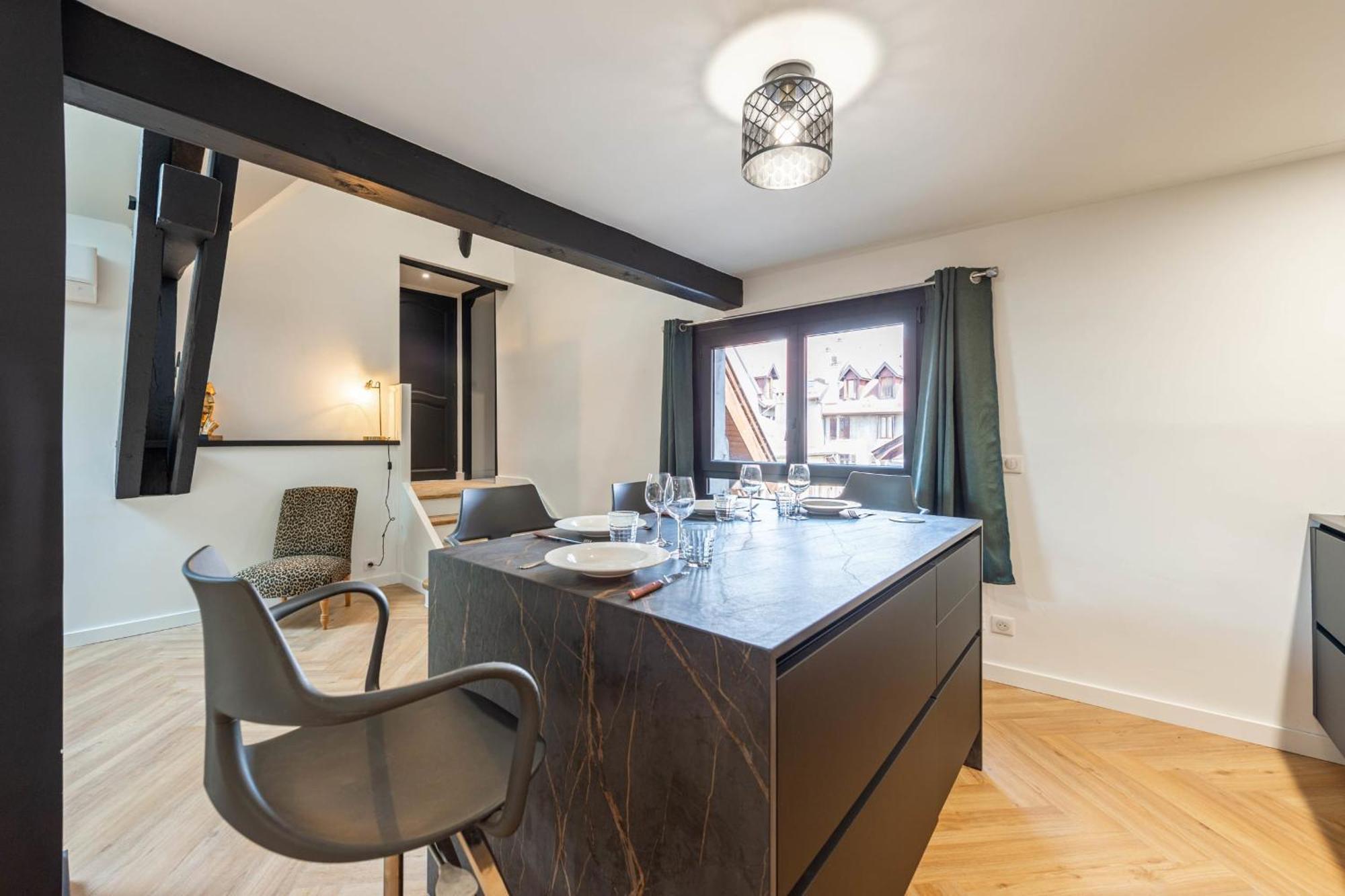 Matterhorn Apartment อานซี ภายนอก รูปภาพ