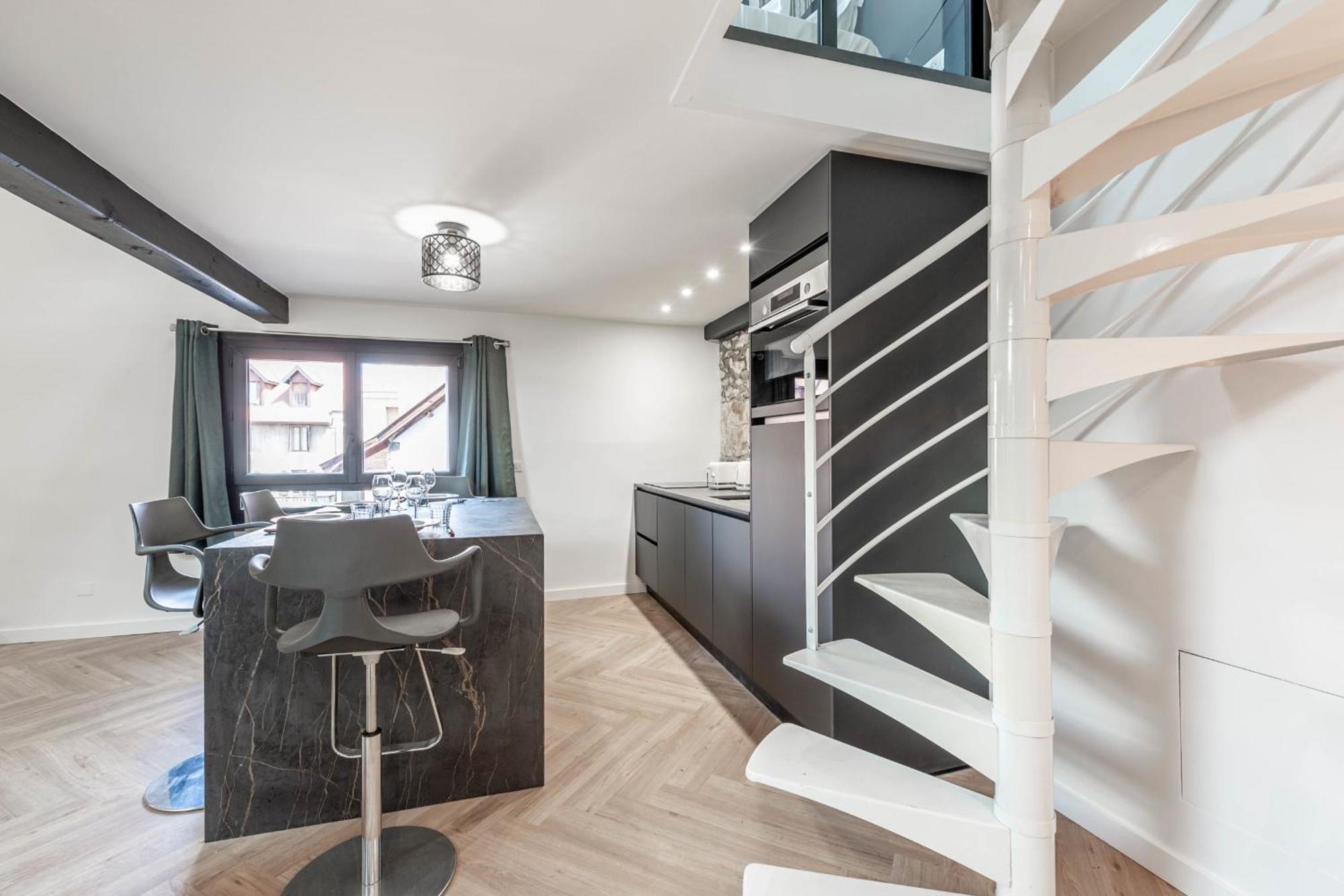 Matterhorn Apartment อานซี ภายนอก รูปภาพ