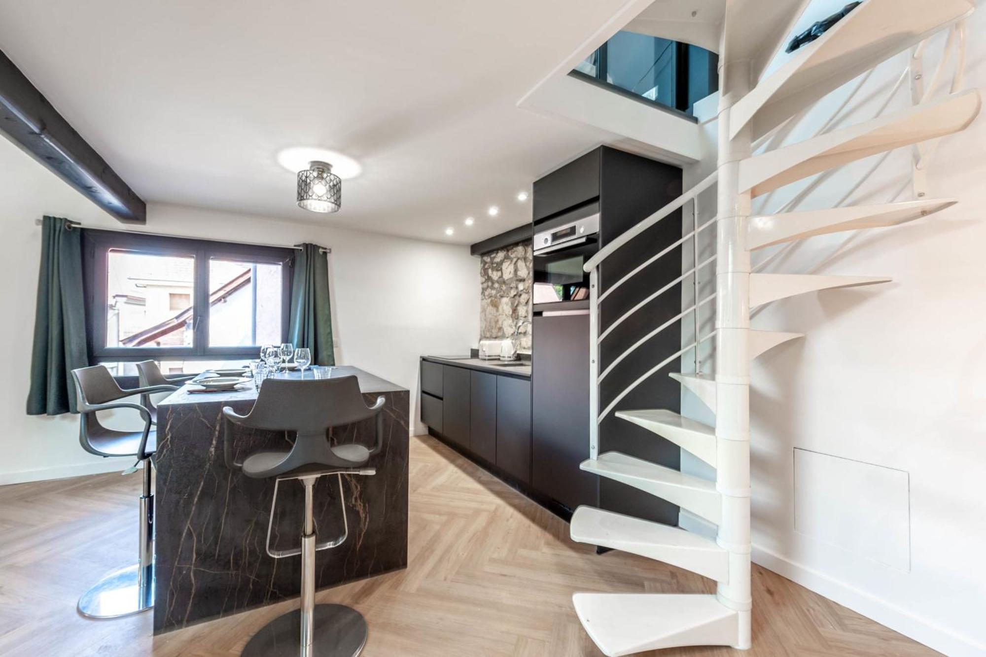 Matterhorn Apartment อานซี ภายนอก รูปภาพ